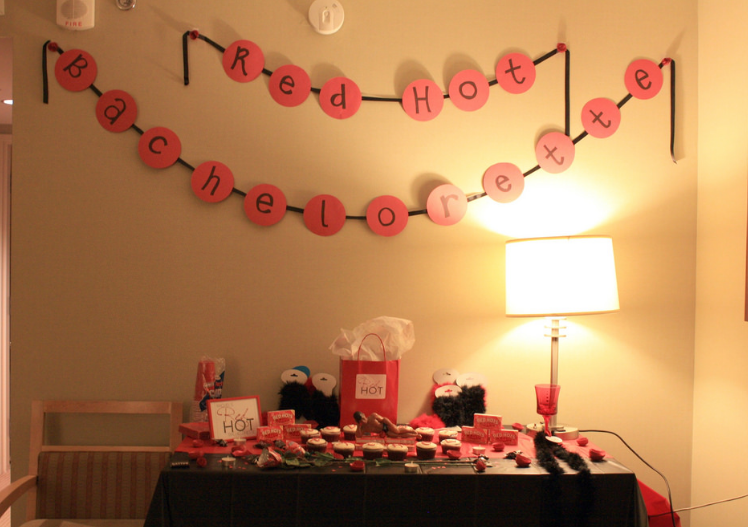 Plan Your Bachelorette Party the Right Way with Great Gifts and Party Favours